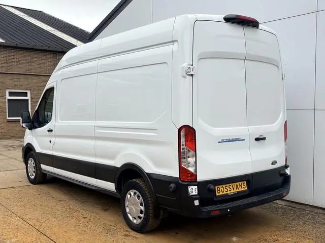 Ford E-Transit 68kWh 184PK L3H3 317km WLTP Snelladen Camera Cruise control Climate control Carplay N...