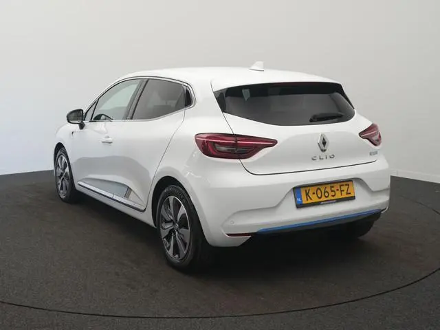 Renault Clio 1.6 E-Tech Hybrid 140 Zen - RIJKLAARPRIJS - Achteruitrijcamera - Volledig Dealeronderho...