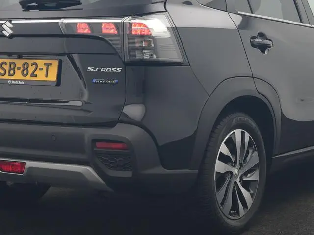 Suzuki S-Cross