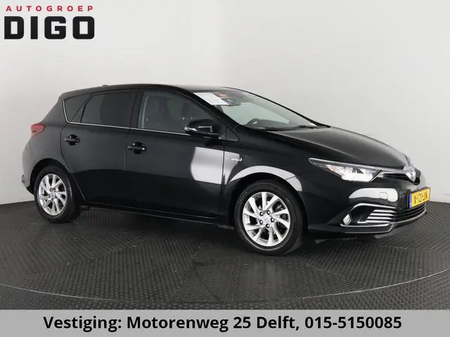 Toyota Auris 1.8 Hybrid Executive . GARANTIE TOT 02-2029 . STOEL VERWARMING . NAVIGATIE . CRUISE CON...