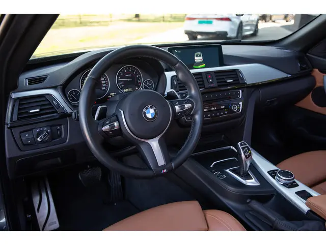 BMW 4-serie Cabrio 420i High Executive M-Sport , Keyless entry, Leer,