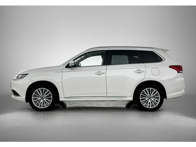 Mitsubishi Outlander 2.4 PHEV Pure