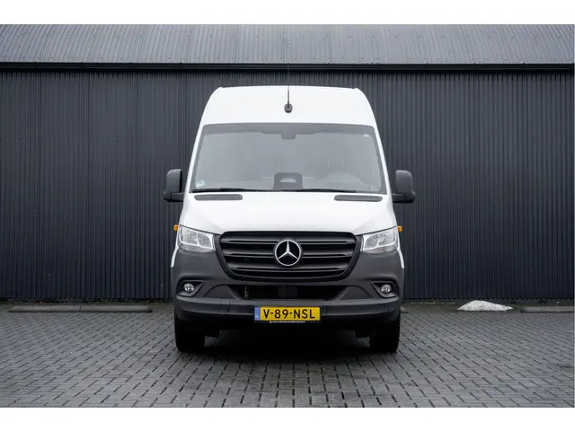 Mercedes-Benz Sprinter 317 CDI L2H2 | Mbux | Facelift | Navi | Camera | Adapt.Cruise | Automaat