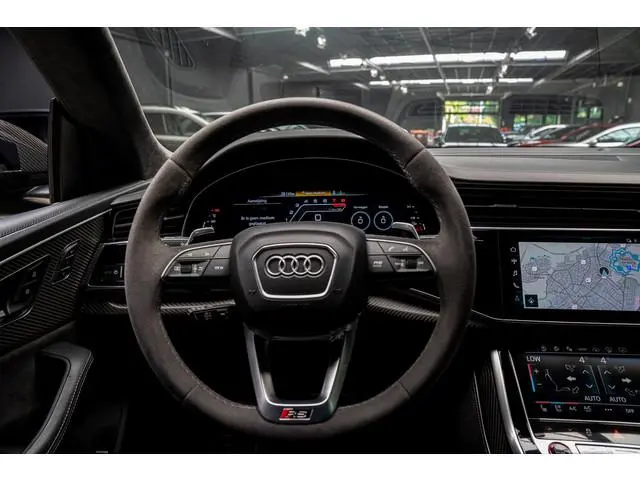 Audi RSQ8
