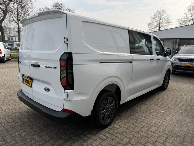 Ford Transit Custom 320 2.0 TDCI L2H1 Trend originele Ford DC 5 persoons / vaste prijs rijklaar € 40...