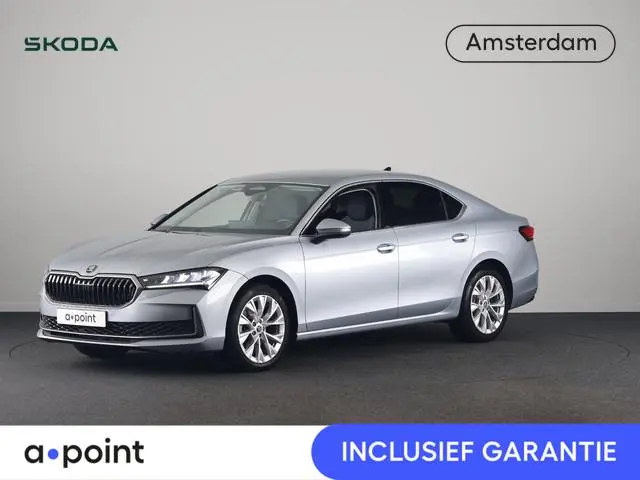 Skoda Superb 1.5 TSI MHEV First Edition 150pk | Navigatie | Trekhaak | Parkeercamera | 18 inch licht...