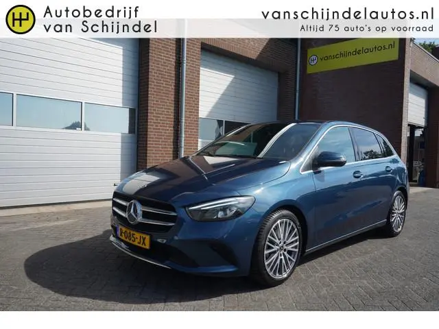 Mercedes-Benz B-klasse 180 LUXURY LINE SEPT 2022 ORIGINEEL NEDERLANDS DEALER ONDERHOUDEN ELECTR.TREK...