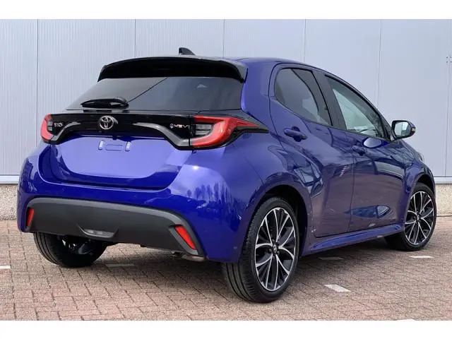 Toyota Yaris 1.5 Hybrid 115 Dynamic / Comfort Pack / Nu €2.000 extra inruilwaarde!