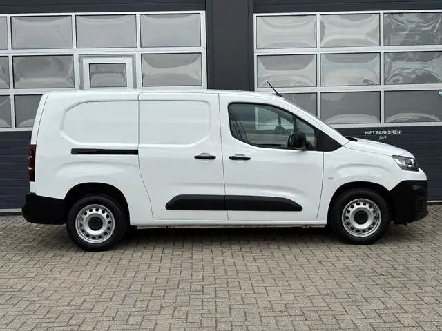 Citroen Berlingo CLUB XL 1.5 BlueHDI 99PK L2 / Cruise / Airco / Carplay / Navi / DAB / Lang / Multif...