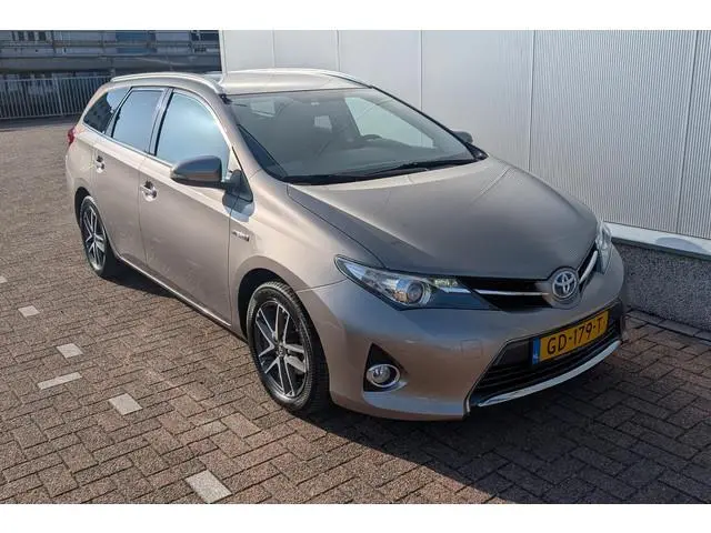Toyota Auris Touring Sports 1.8 Hybrid Dynamic |Camera| Bluetooth| Cruise Control|