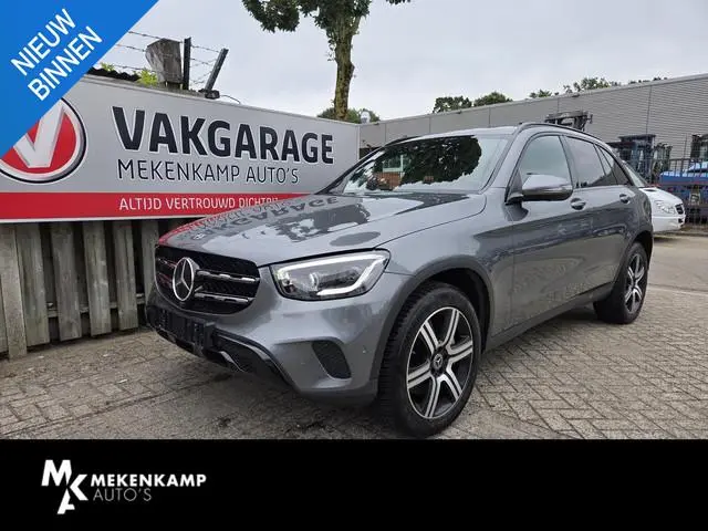Mercedes-Benz GLC-klasse 300e 4MATIC 19"/Leder + memory l+r/Matrix LED/Dodehoek/Adaptieve cruise/360...