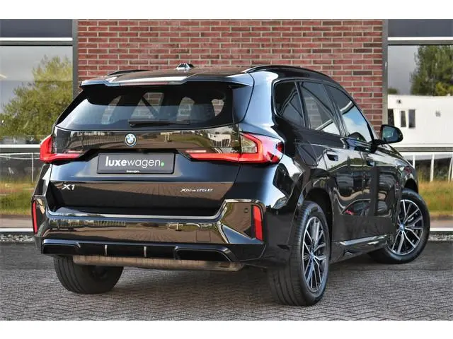 BMW X1 xDrive25e M-Sport Premium ACC-voorbereiding 18inch Camera AC-Snelladen