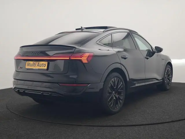 Audi Q8 Sportback e-tron 55 Quattro 2x S Line 114 kWh 408pk Dealer O.H. | Luchtvering | Panodak | He...