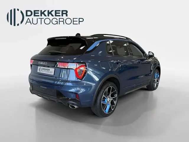 Lynk & Co 01