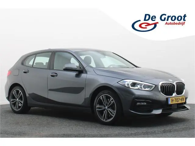 BMW 1-serie 118i Executive Edition Virtual Cockpit, Cruise, Apple Carplay, LED, Rijstrooksensor, Tre...