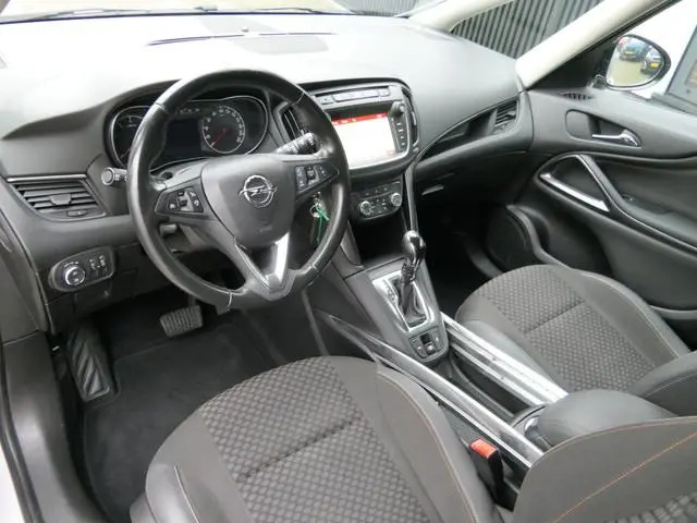 Opel Zafira 1.4 Turbo Innovation 7 persoons | Automaat | Trekhaak