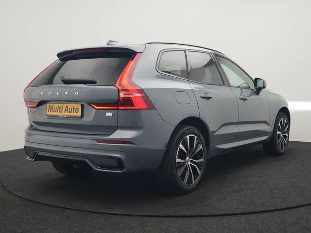Volvo XC60 T6 AWD Plus Dark PHEV 350pk Dealer O.H. | Trekhaak Af Fabriek | Panodak | 360 Camera | Ad...