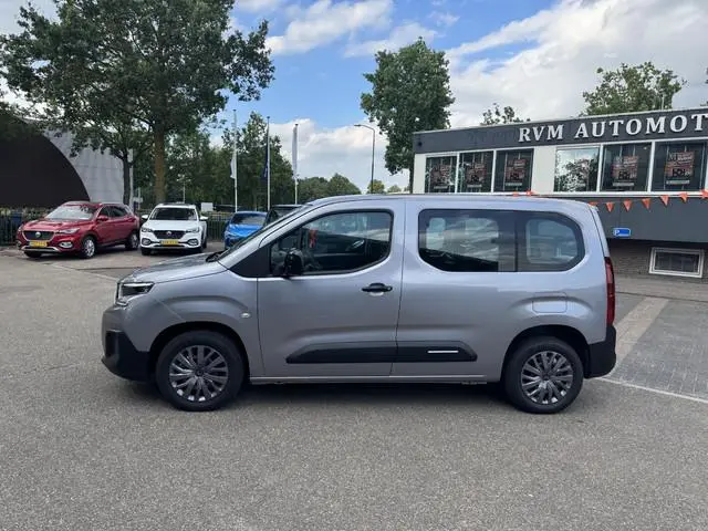 Citroen ë-Berlingo Plus M L1 50 kWh VAN: 38.900,- VOOR: 29.877,- UW WKVOORDEEL: 9.023,- | | NIEUWE A...
