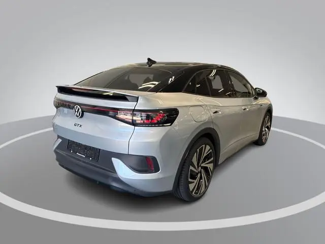 Volkswagen ID.5 GTX 77 kWh 299pk · Panoramadak · 360 Camera · Keyless · Dodehoeksensor · Matrix LED...