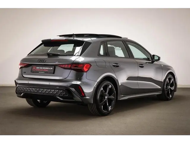 Audi A3 Sportback 35 TFSI S-line edition | ASSITENTIE PACK | PANORAMADAK | SFEERVERLICHTING | SONOS...