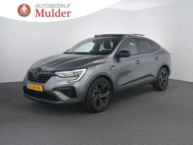Renault Arkana 1.6 E-Tech hybrid 145 E-Tech engineered | Pano | Camera | Stoelverarming | Carplay |