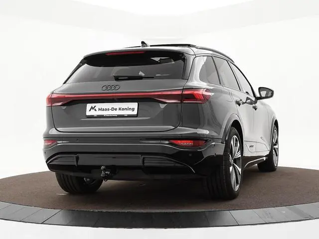 Audi Q6 SQ6 e-tron SQ6 quattro 100 kWh 490pk · SOH 98% · Panoramadak · 360 Camera · Inklapbare Trekh...