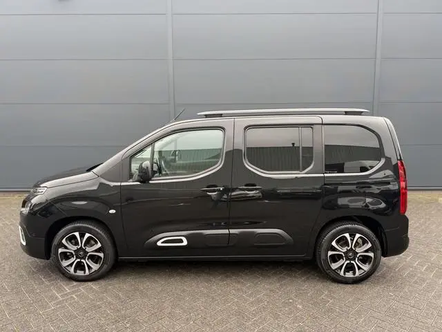 Citroën Berlingo 130pk BlueHDI Shine (Trekhaak - Panoramadak - Adaptieve Cruise Controle - Stoelverw...