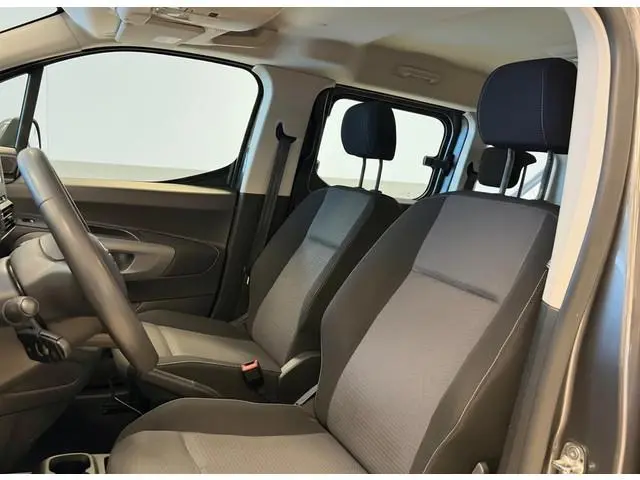 Toyota pro-ace