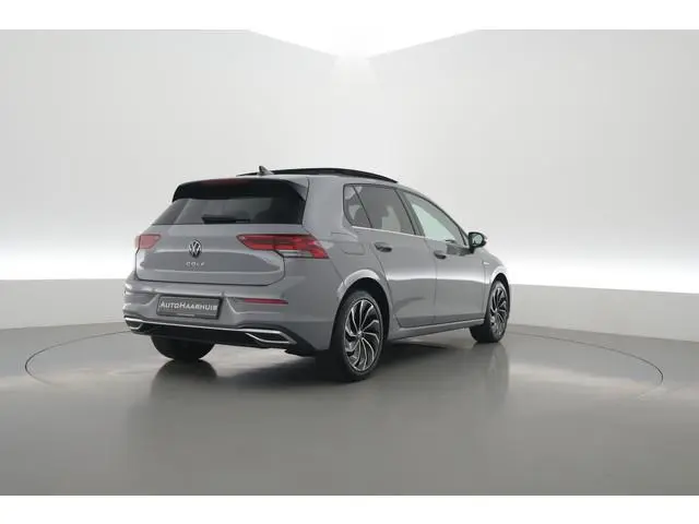 Volkswagen Golf 1.5 TSI Style | Pano | IQ. Light | Massage | Memory | Apple CarPlay | Camera | Adapt...