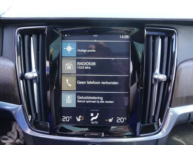 Volvo V90