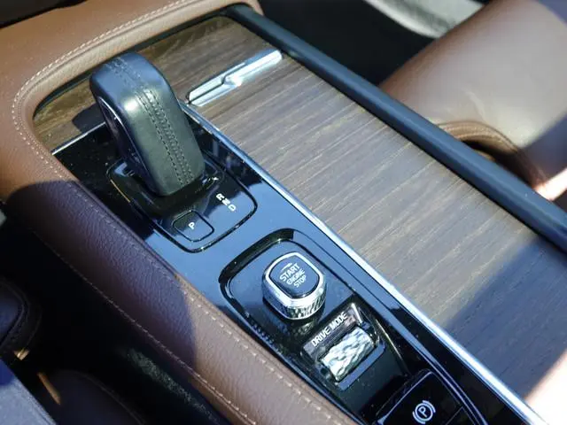 Volvo V90