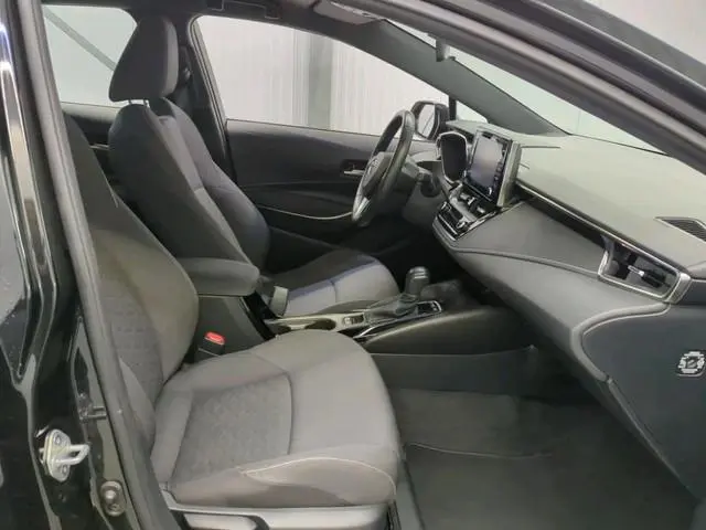 Toyota Corolla Touring Sports 1.8 Hybrid Business / Pdc+Camera / Radio multimedia / Airco-ecc. / Apk...