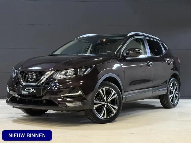 Nissan Qashqai 1.3 DIG-T Design Edition | Panoramadak | Trekhaak | 360 Camera