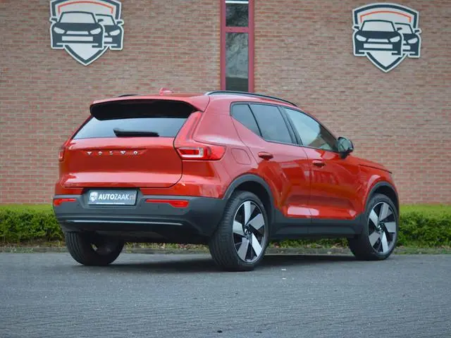 Volvo XC40 T5 Recharge 262 pk Ultimate Dark | Leder | Panoram