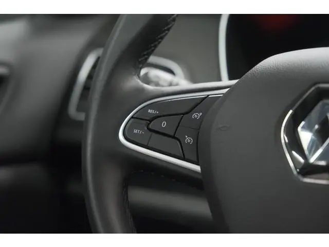 Renault Mégane Estate TCe 140 EDC Techno | Dodehoekdetectie | Camera | 9.3 Inch Grootscherm | Climat...