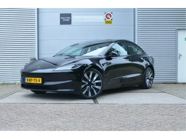 Tesla Model 3 Premium Long Range AWD 78 kWh Highland, AutoPilot4.0 (FSD 99,- p/mnd) 19" Alu