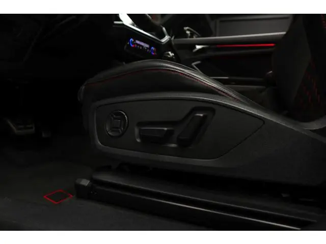 Audi RSQ3