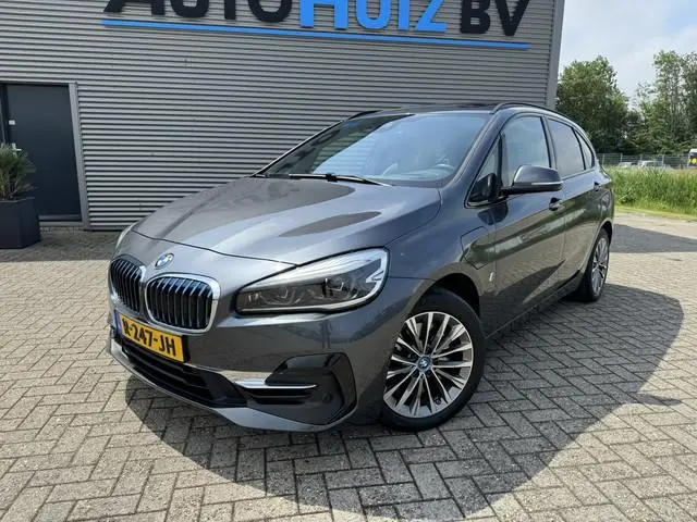 BMW 2-serie Active Tourer 225xe iPerformance High Executive LED ACC Panoramadak Stuurwielverwarming...