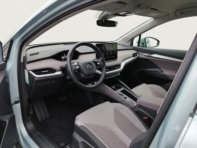 Skoda Enyaq iV 60 170pk | Navigatie | 21 inch Lichmetalen velgen | Parkeercamera | Apple carplay /-...