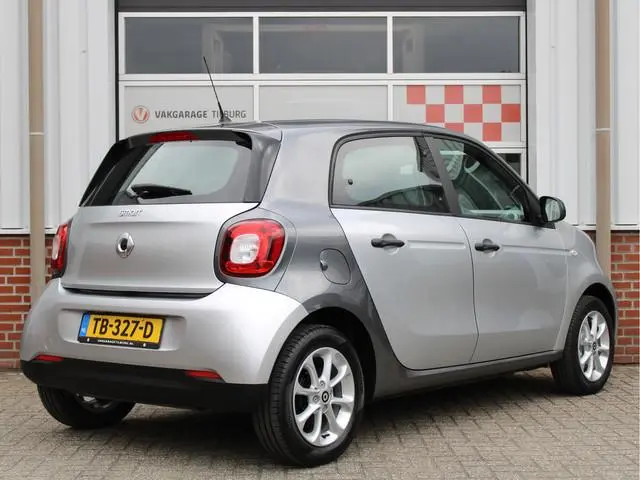 Smart forfour 1.0 Business Solution /Climate/Cruise control/15'LM/Bluetooth/LED/ISOFIX/CV/NAP! 2e ei...