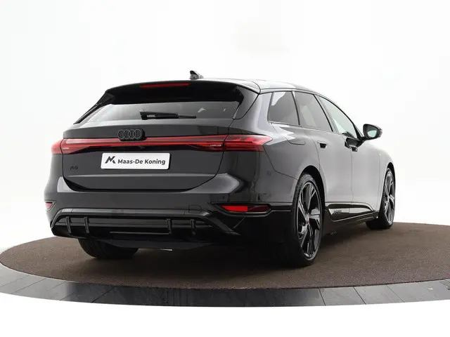 Audi A6 Avant e-tron S edition e-tron 367 PK 100 Kwh · Panorama glasdak · Privacy glas · 21"LM Velge...