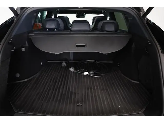 Lynk & Co 08