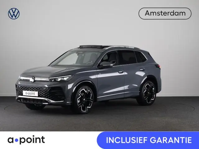 Volkswagen Tiguan 1.5 eHybrid R-Line Edition 204 PK PHEV | Panorama dak | Comfort pakket | Navigatie...