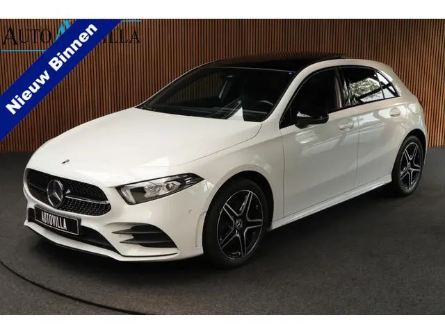 Mercedes-Benz A-klasse 250e AMG Panodak Leer Navi PTS Ambient Climate Zwarte binnenhemel Cruise Stoe...