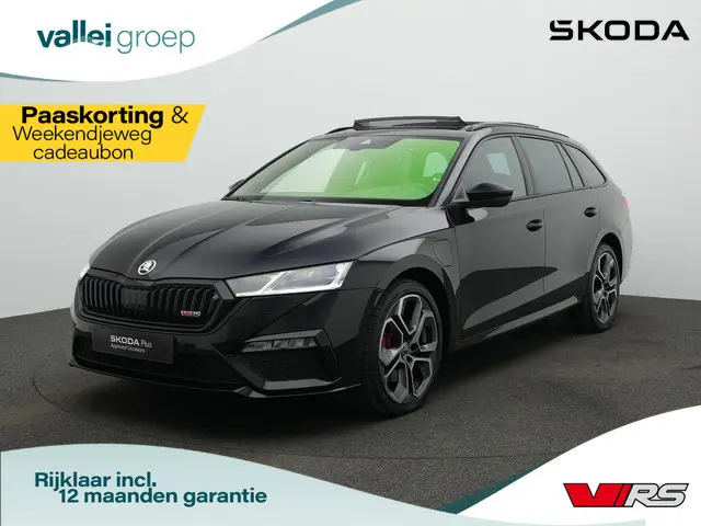 Skoda Octavia Combi 1.4 TSI RS iV 245 pk PHEV | Panoramadak | Canton | Matrix LED | Stuur-/achterban...