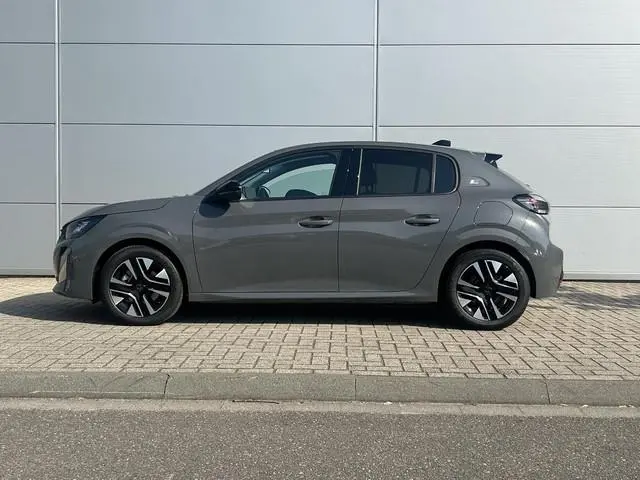 Peugeot e-208 EV Allure 51 kWh | Warmtepomp | Camera | Cruise Control | Apple CarPlay/Android Auto