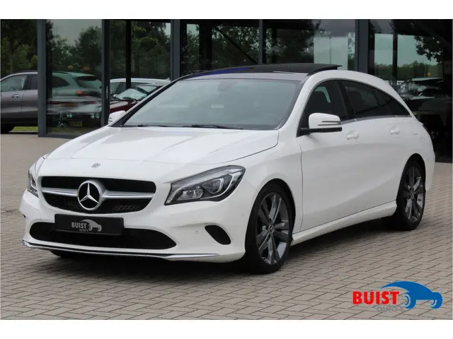 Mercedes-Benz CLA-klasse Shooting Brake 180 Business Solution PANO LED TREKHAAK 102403KM!