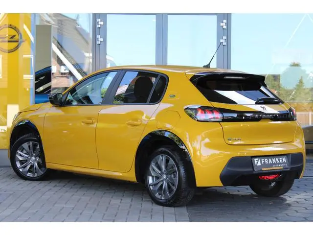 Peugeot e-208 EV Active Pack 50 kWh 92% SOH | Cruise control | Airco | 
