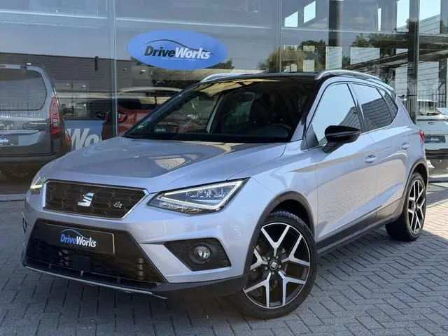 SEAT Arona 1.0 TSI FR | Intense | Adaptive CC | Camera | 18" | Key-less | Autom afst-regeling | Adap...