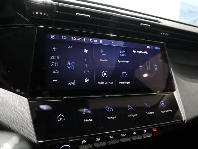 Peugeot e-308